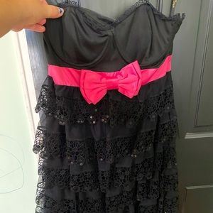 Betsey Johnson size 4- 6 short black dress.